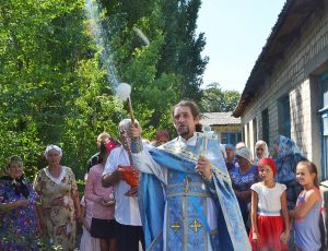 batyushka s kropilom