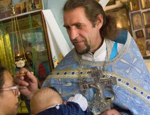 miropomazanie v hrame