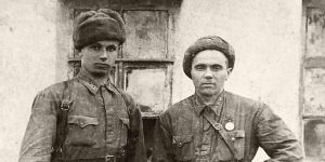 Камень у дороги