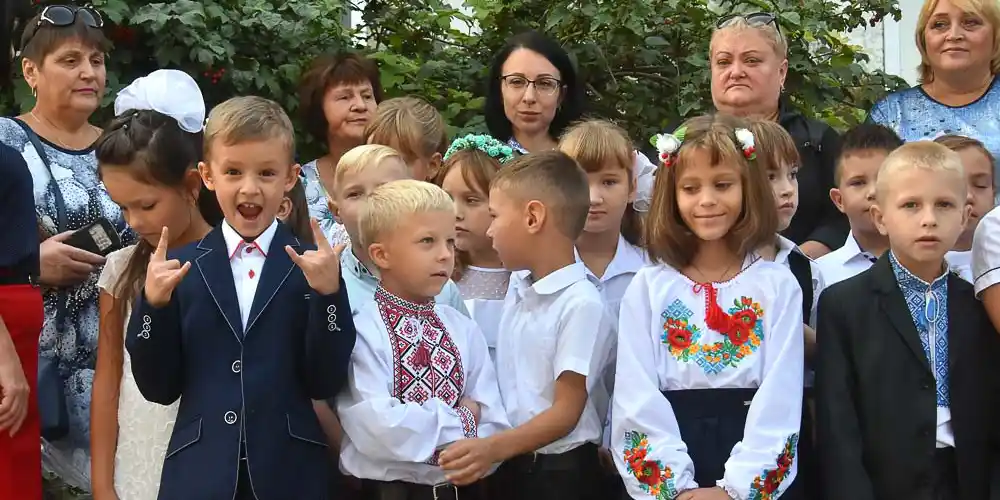 100 миттєвостей шкільної лінійки