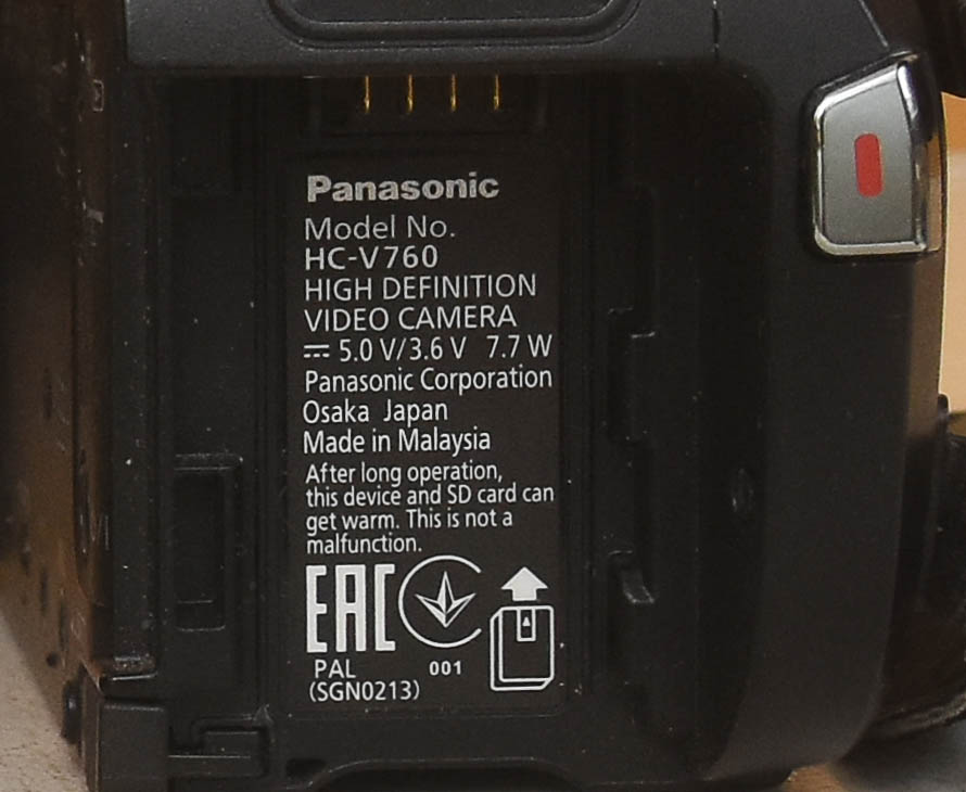 Пауэрбанк для видеокамеры Panasonic hc v760 1 На камере тоже имеется памятка о допустимом напряжении питания камеры- 3,7 – 5 вольт