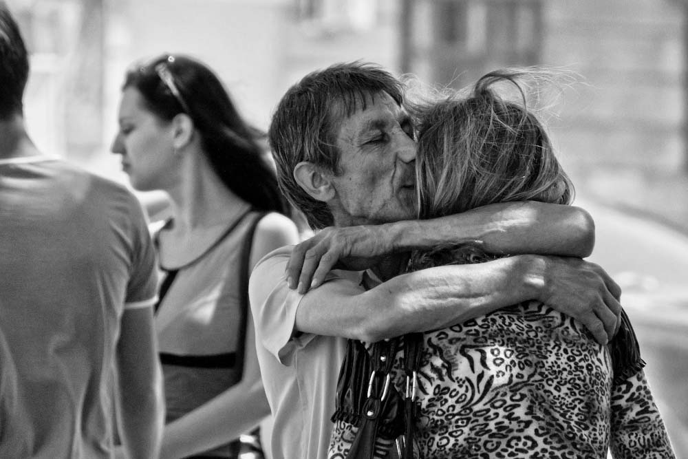 Очень часто требуется укрупнить масштаб и «подтянуть» к себе объект съемки.